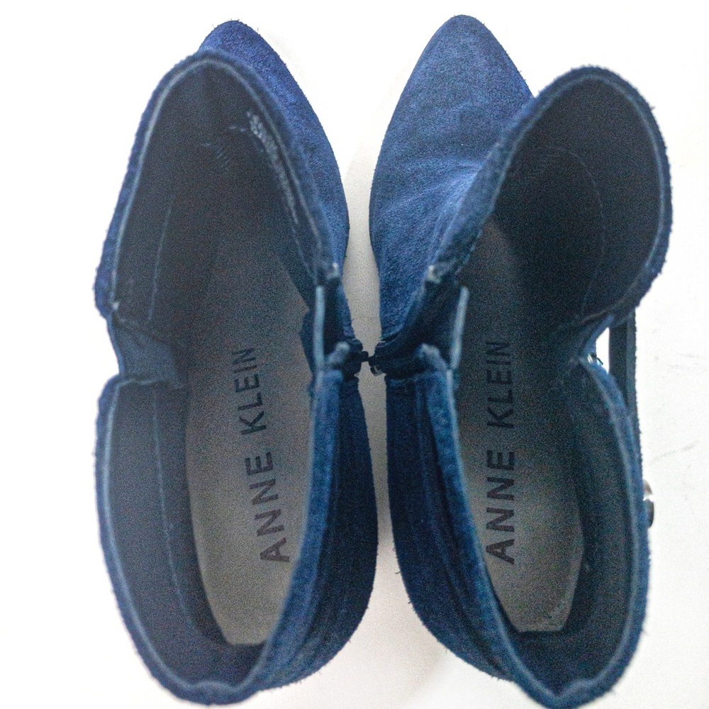 🌟SOLD🌟 Anne Klein Chelsey Blue Suede Ankle Boots - Picture 7 of 10